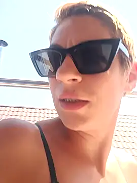 outside - video by KittyDesiree cam model