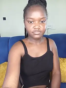 [8 Jun 16:01] Private Show – video modela na kameri little_creamy