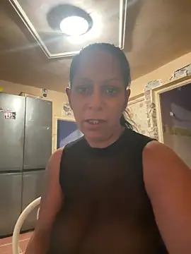 [19 Sep 18:45] Private Show