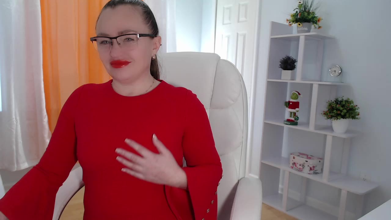 [11 Feb 06:35] Private Show – video modela na kameri Vika73