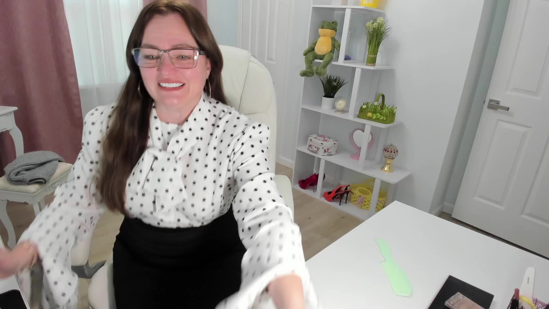 [25 Mar 08:52] Private Show - video by Vika73 cam model