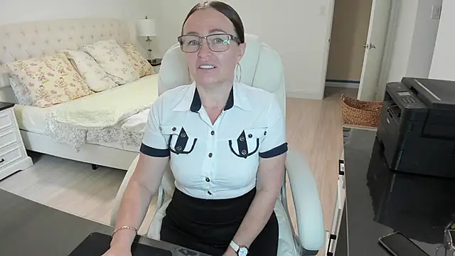 [6 Sep 08:18] Private Show – video modela na kameri Vika73