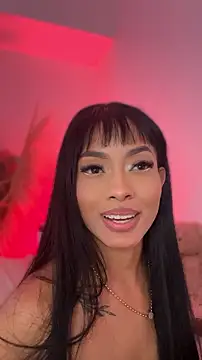 SCHOOLGIRL WITH A WET PUSSY FEELS HORNY – video od webkamerové modelky ItsBellaPorch