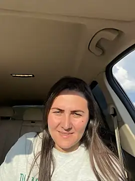 Full Naked play outside the car!! - video by BrunetteNymph cam model