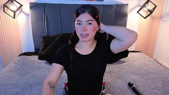 firnger in pussy hard