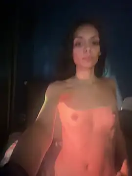 [13 Jul 19:38] Private Show - video by LayneeUnlocked cam model
