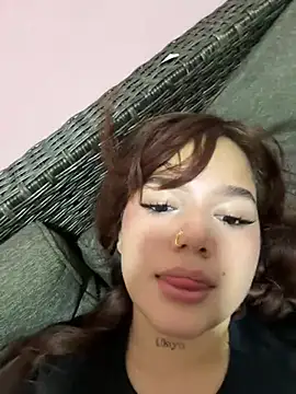 little show ✨😫🤤