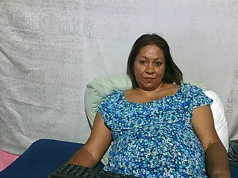 [8 Jun 12:53] Private Show - Video von IndianSexyMilf69 Cam-Model