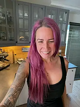 Orgasm in the Kitchen 🥵