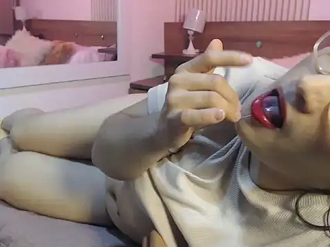 [30 May 18:11] Private Show - video av ValentinaGreyy cam-modell