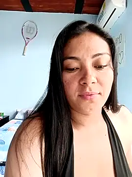 Yummy - video by VargasXimena cam model