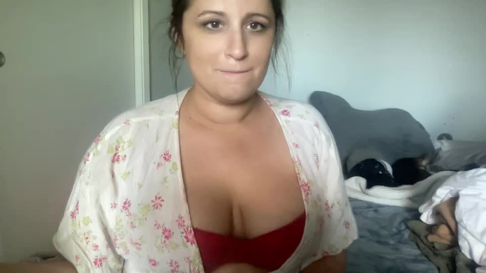 Clothing chat - [12 Jul 17:24] Private Show - วิดีโอโดย maddiliz โมเดลแคม