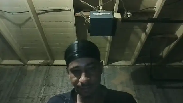 [29 Jul 21:20] Spy Show nude jerk off