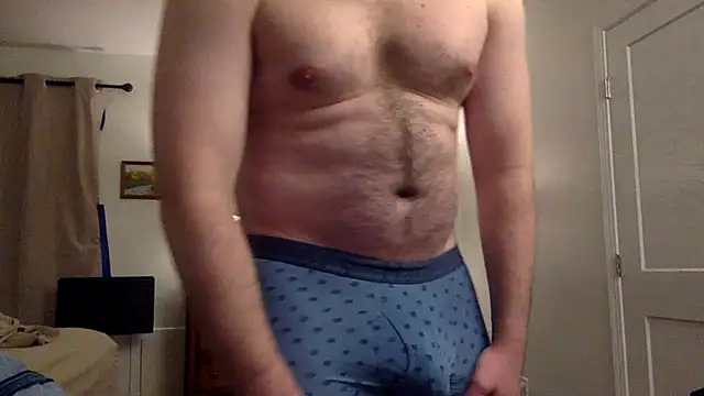Bulking and Horny Strip Nude - video by horny_dav4u cam model