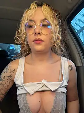 🥵🥵 – video od webkamerové modelky Joyce-fire