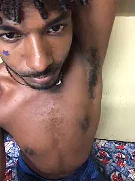 I get turned on using my saliva and show off my armpits.