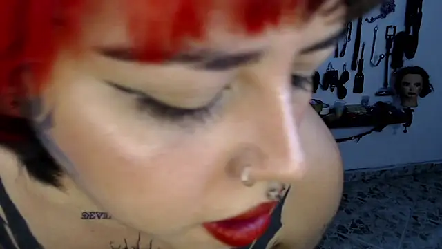 I cum very delicious with fingers and vibrator