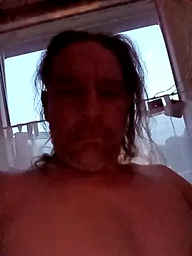 [18 Jun 22:37] Public Show - video by TommyThomas75 cam model