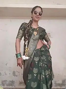 When I Tease In Saree - video by Aadikibhabhi cam model