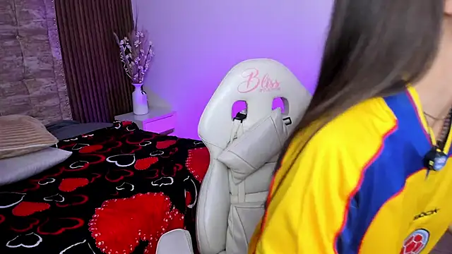 Colombian Girl Dance For u