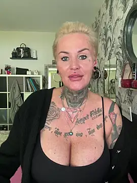 Boob Massage and Nipple Play👅