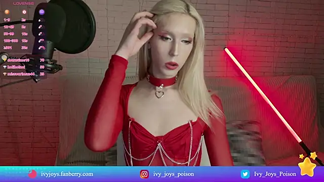 Stiptease and show my body mmm - Video von IvyJoys Cam-Model