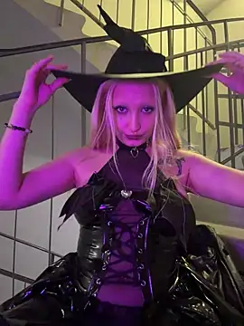 SPECIAL HALLOWEEN STREAM LETS GO FUN 🤩 - video by Elfi_InPublic cam model