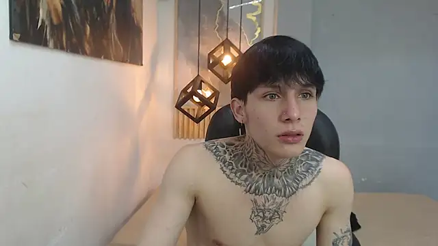 Private Show - Cry_thereal adlı kamera modelinin videosu