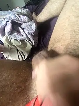 [20 Jun 17:23] Cum on a red towel