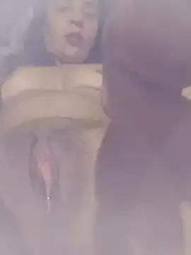 [30 Jun 15:43] Public Show - vídeo de aghatas modelo de câmara