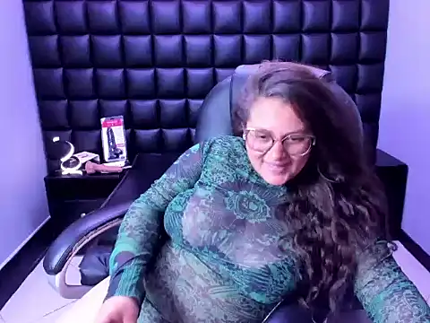 BOUNCE BIG TITS - clip cu SaraThonson_ model videochat