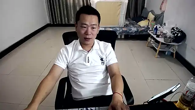 射精特写 甩鸡巴特写 嘴巴特写 – video af guan0777 cam-model