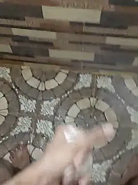18 Y OLD BOY WITH HUGE DICK IN WASHROOM SHOW - vídeo de la modelo de cam -_-YOUNG--DADDY-_-