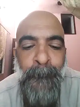 Moustache Beardie Baldie - video oleh kikkalakka kamera model