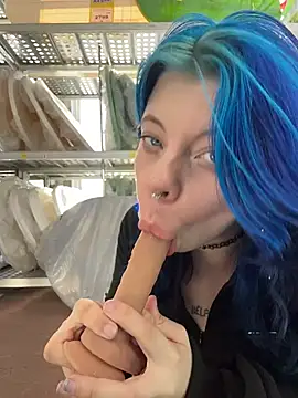 Suck dildo right at IKEA near people omggg