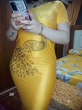 رقص ودلع وشرمطه وقلع ملط🫦💋🥰😘💃