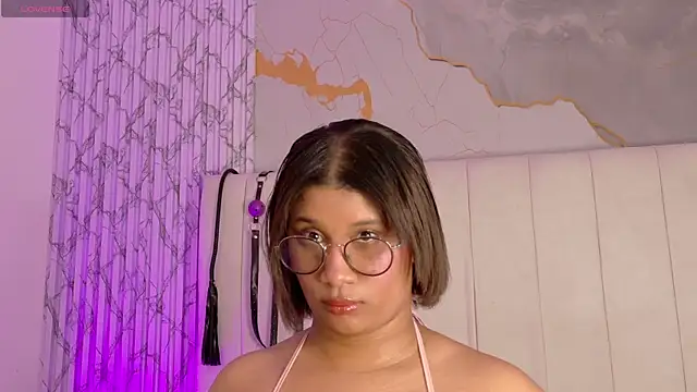 Oiled body & slow dance, striptease & twerk hard! / Multiples squirts👅💦