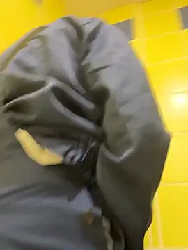 SECURTIY FORCE US SUCK HIS DICK IN WC