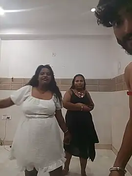 [9 Aug 00:37] Private Show