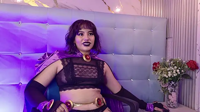 Bailecito erotico y me masturbo – video od webkamerové modelky RavenTeen