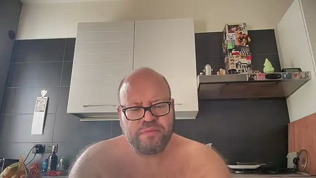 🔥 A LONG PVT SHOW 🔥 JERKING NAKED IN THE KITCHEN AND RESTROOM 🔥