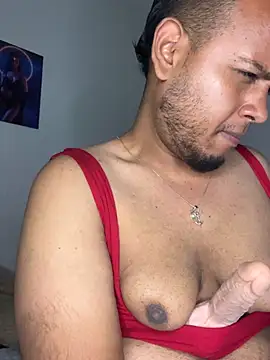 I suck the dildo between my big boobs 🍆🍒😈