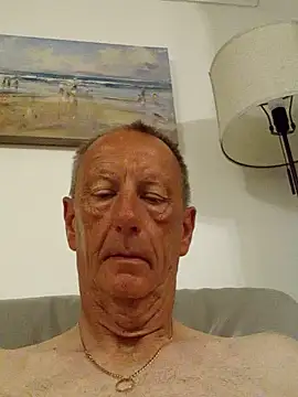 Cum in private 😜 - video oleh degsyjohn kamera model