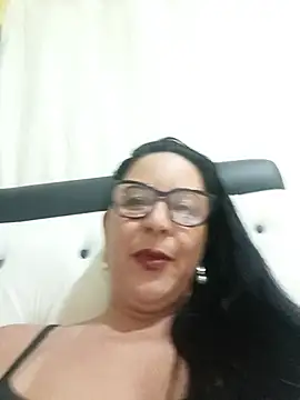 [6 Aug 20:15] Private Show - video di regina475 modella di cam