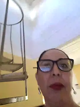 Doggy And pussy - video di regina475 modella di cam