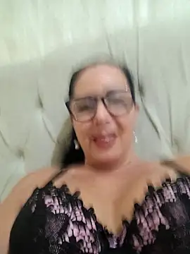 zoom finger pussy - video di regina475 modella di cam