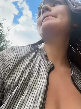 masturbation in the park very nauthy