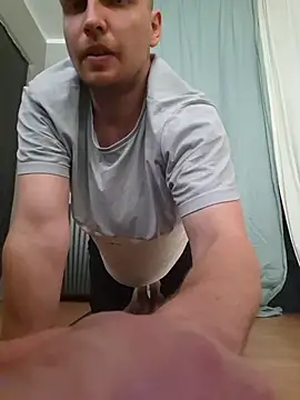 Little Yoga - Vídeo de BigSilkCock, modelo de vídeos