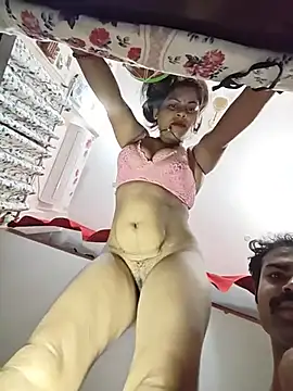 Nude show — filmik Sonalovely143, modela(-lki) na kamerkach
