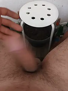 Readdy to cum - clip cu Peshtic20 model videochat